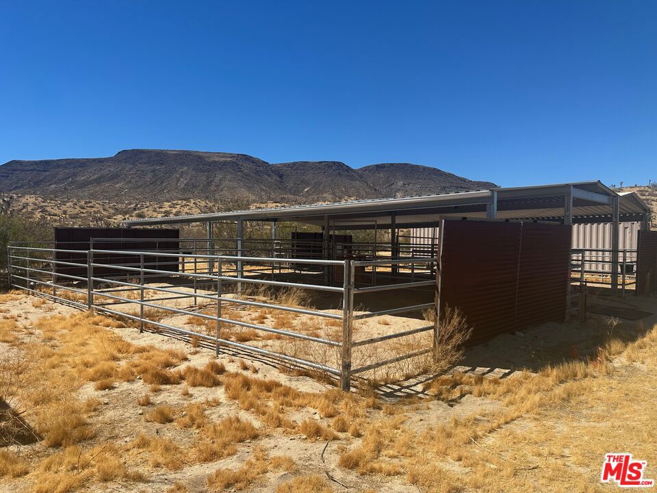 55626 Pipes Canyon Road Property Photo 62