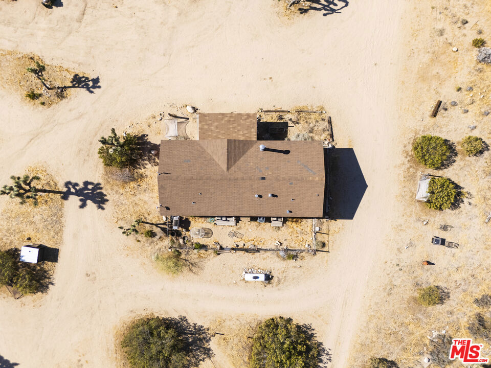 55616 Pipes Canyon Road Property Photo 33