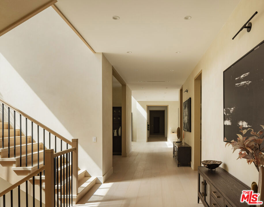 24247 Bridle Trail Road Property Photo 18