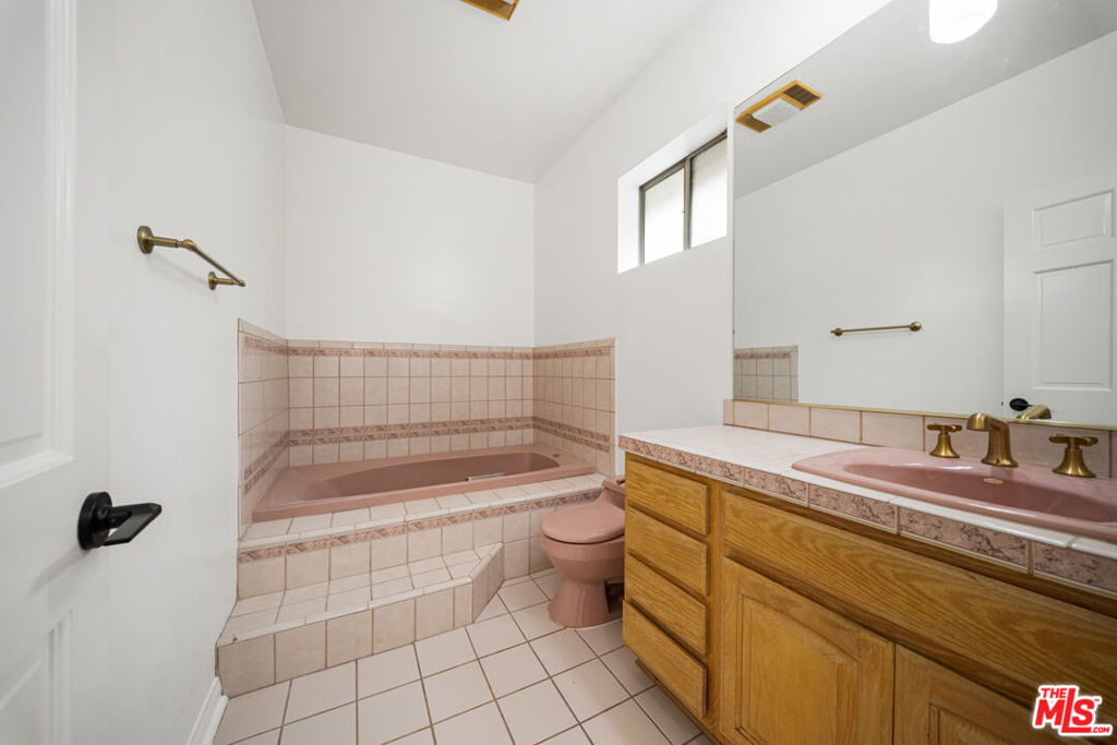 4144 Colfax Avenue Property Photo 42