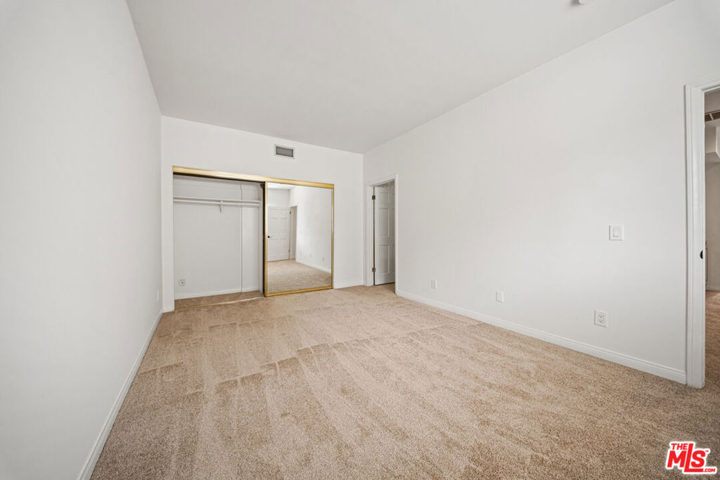 4144 Colfax Avenue Property Photo 43