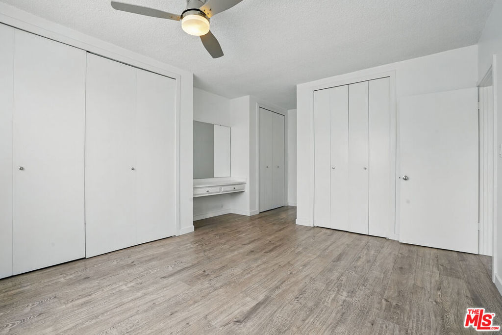 930 3rd Street 303 Property Photo 20
