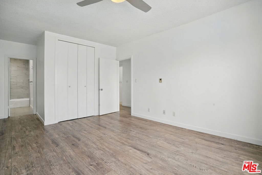 930 3rd Street 303 Property Photo 25