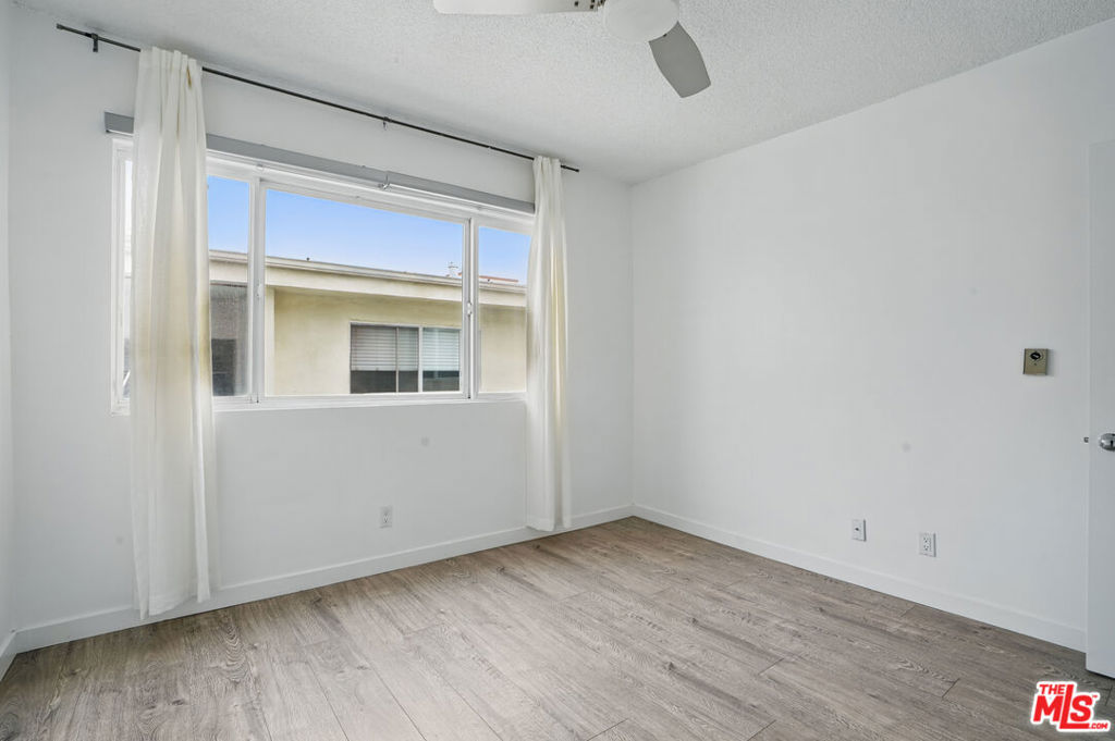 930 3rd Street 303 Property Photo 29