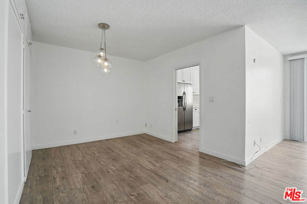 930 3rd Street 303 Property Photo 32