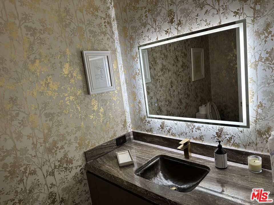 2172 Century Property Photo 17