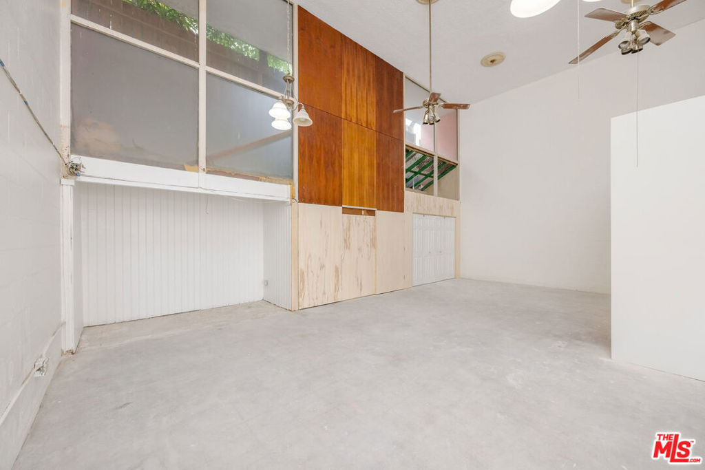 808 Manhattan Avenue A Property Photo 7