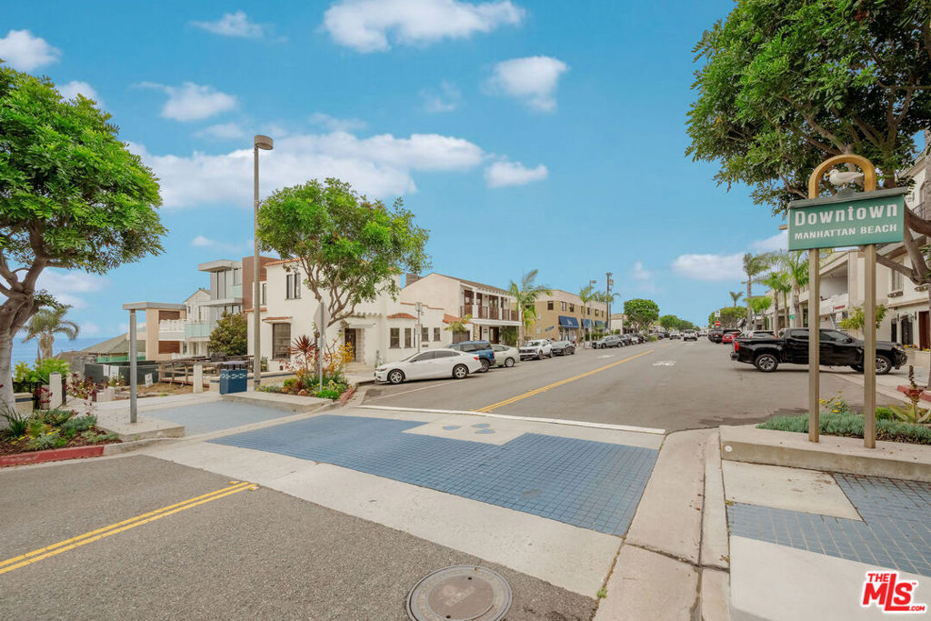 808 Manhattan Avenue A Property Photo 13