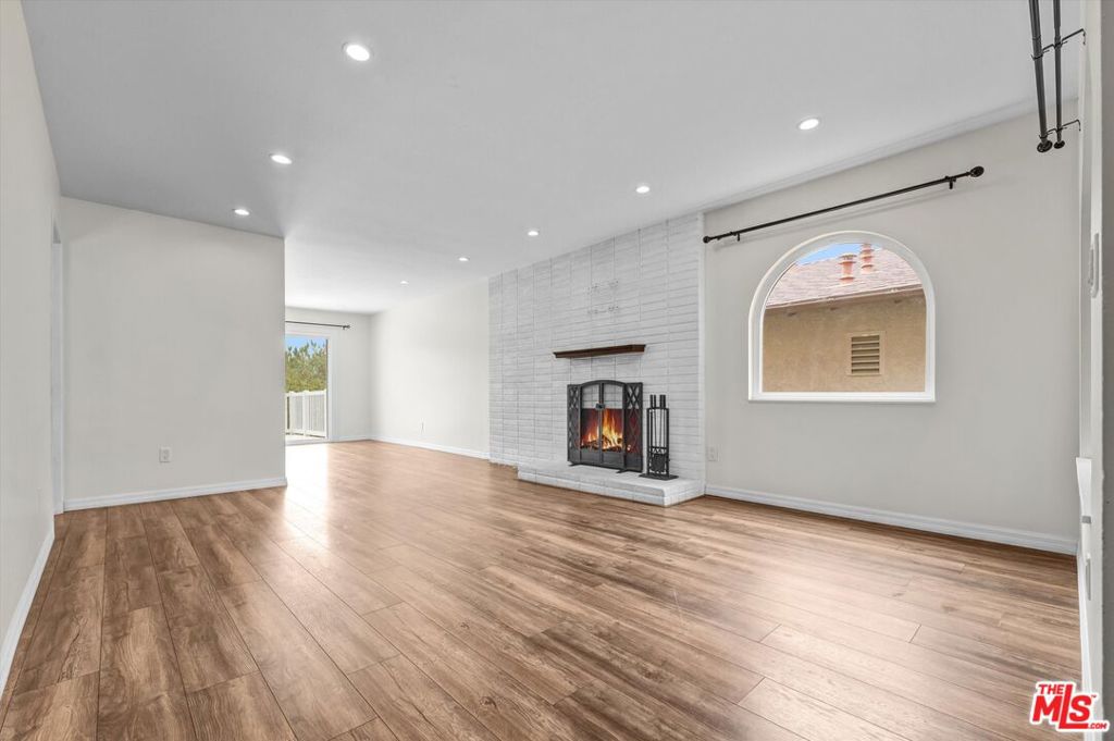 1021 Camino Real Property Photo 7
