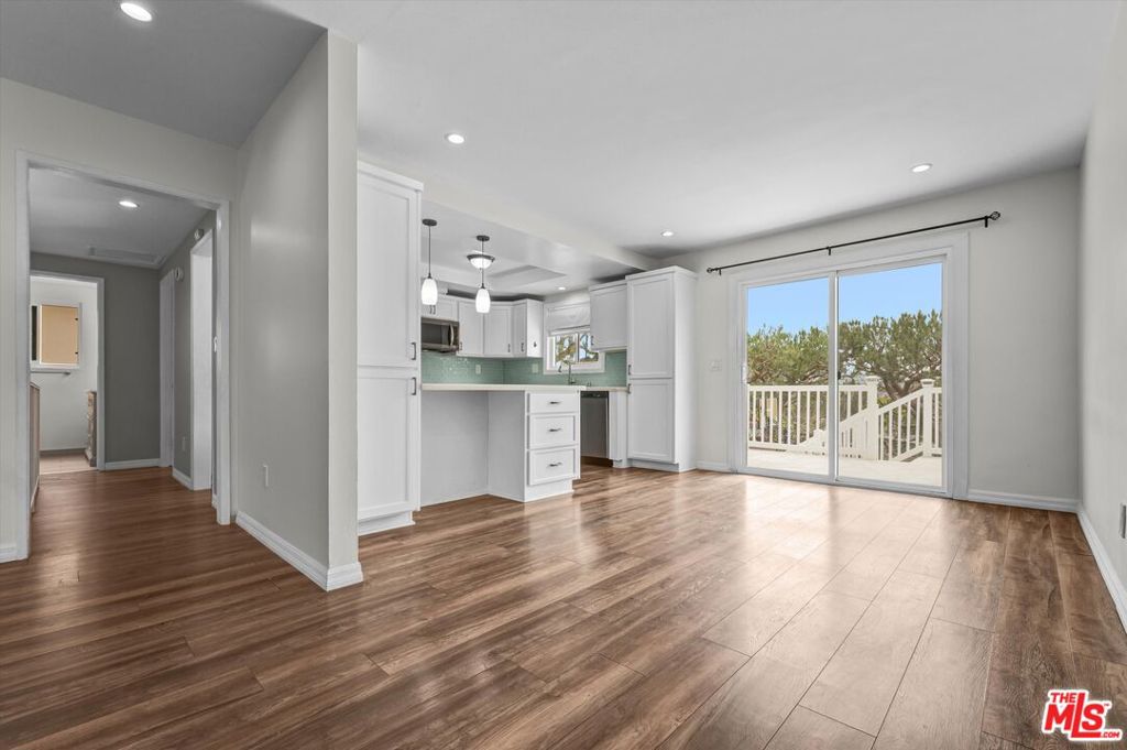 1021 Camino Real Property Photo 9
