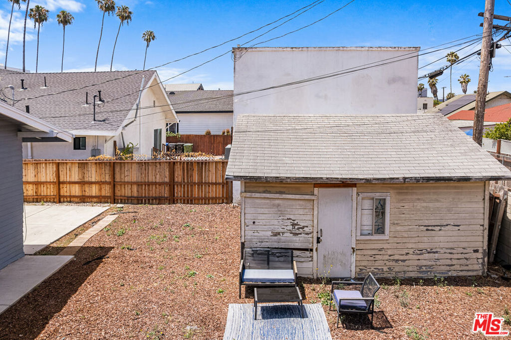 143 N Vendome Street Property Photo 26