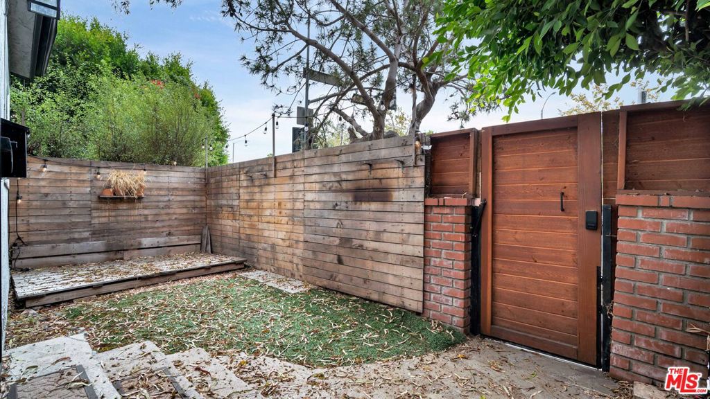 535 Venice Way Property Photo 34