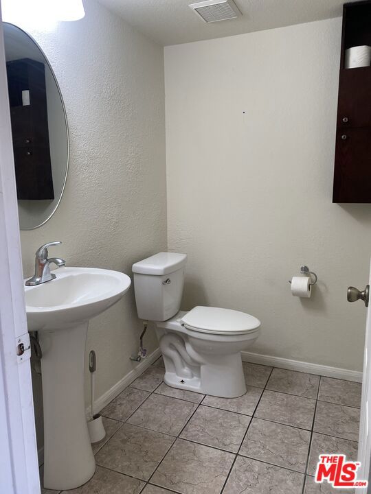 14621 S Berendo Avenue 7 Property Photo 11