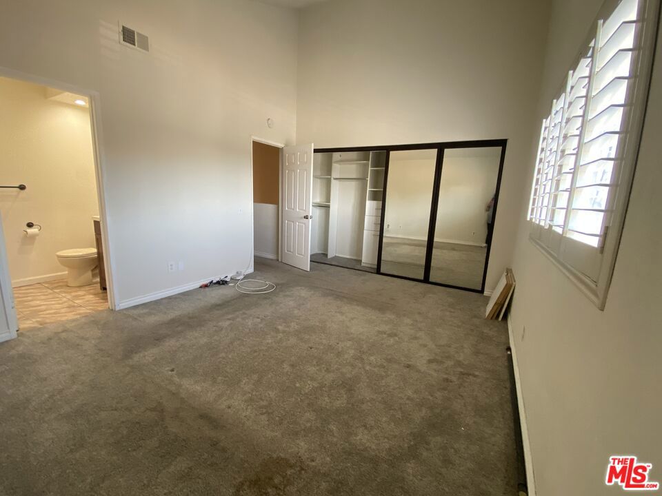 14621 S Berendo Avenue 7 Property Photo 26