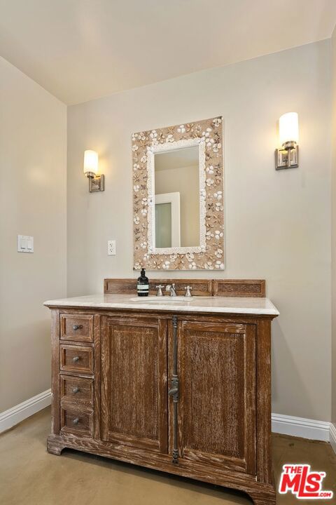 29260 Sea Lion Place Property Photo 4