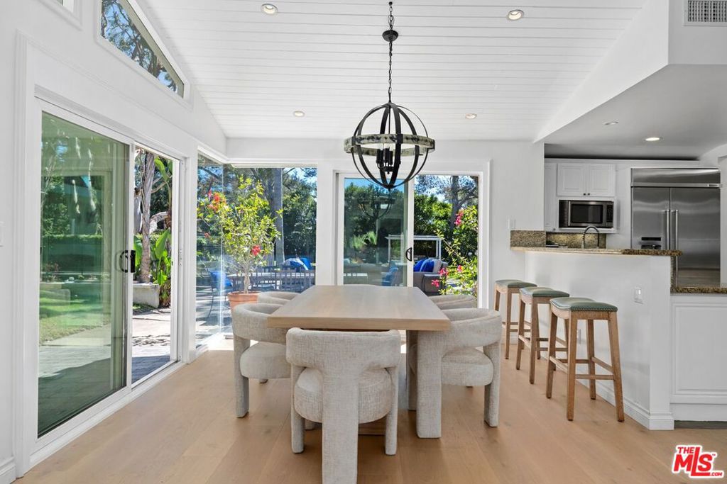 29260 Sea Lion Place Property Photo 10