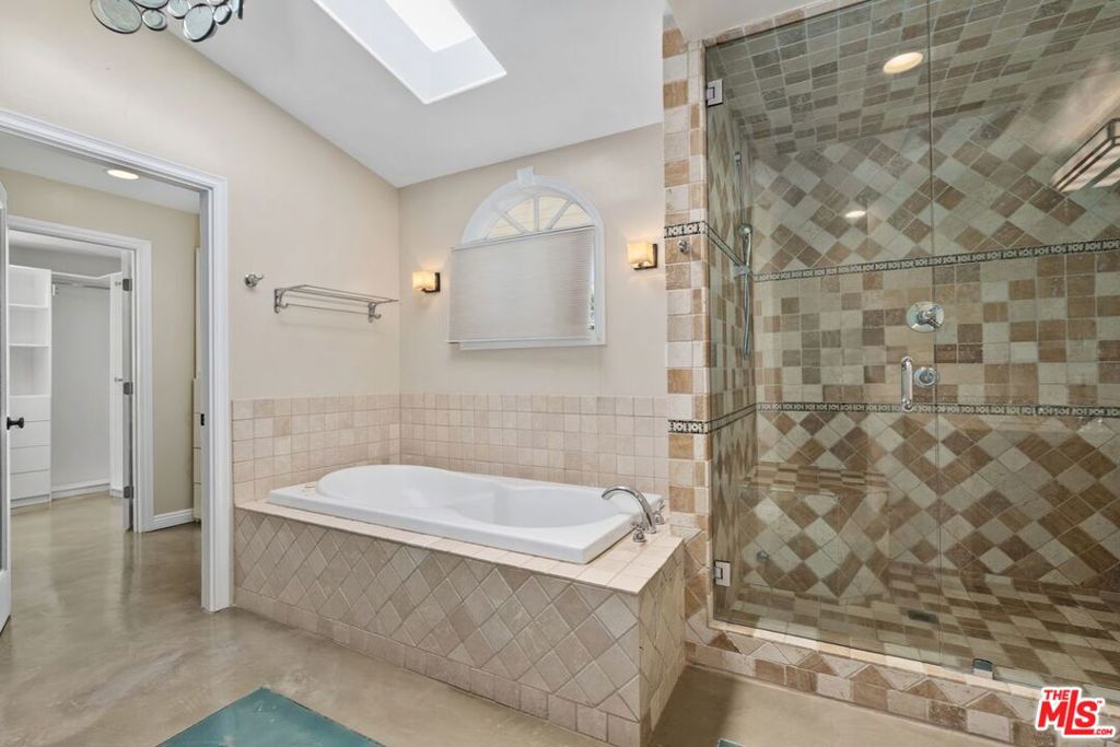 29260 Sea Lion Place Property Photo 15