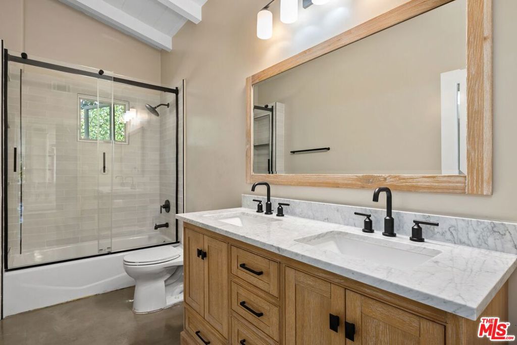 29260 Sea Lion Place Property Photo 19