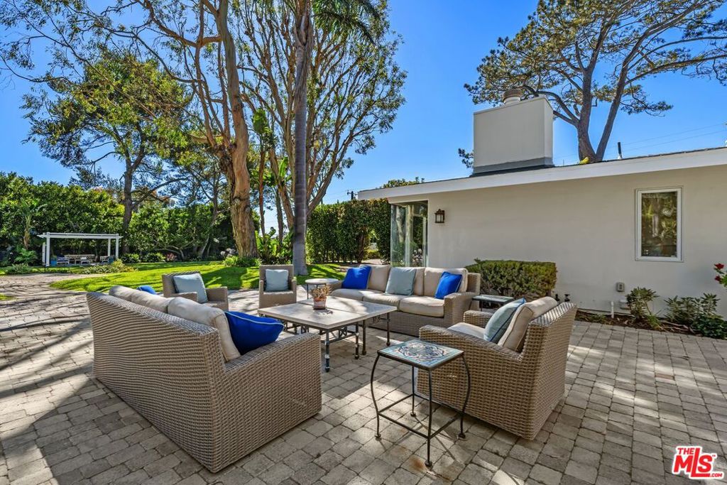 29260 Sea Lion Place Property Photo 28