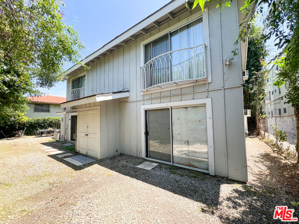 4747 Orion Avenue Property Photo 10