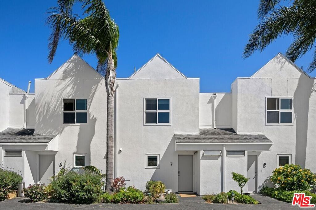 28711 Pacific Coast Highway 7 Property Photo 10