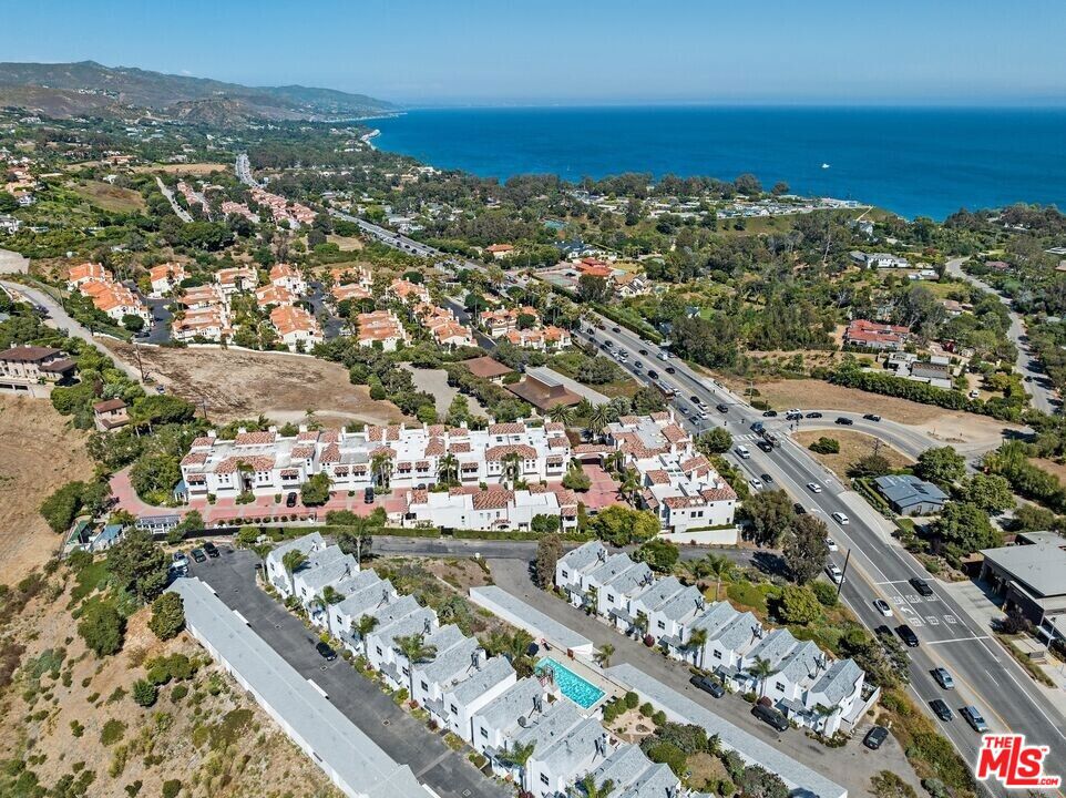 28711 Pacific Coast Highway 7 Property Photo 12