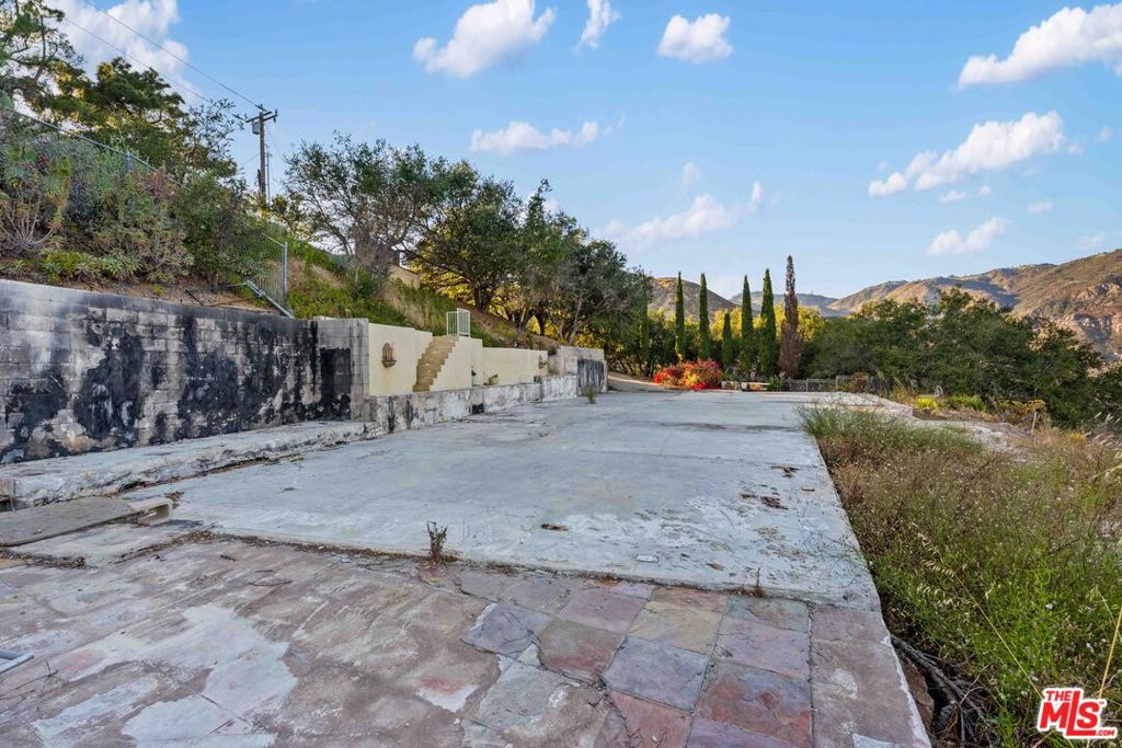 21740 Azurelee Drive Property Photo 28