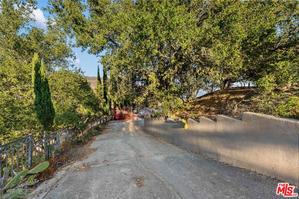21740 Azurelee Drive Property Photo 30