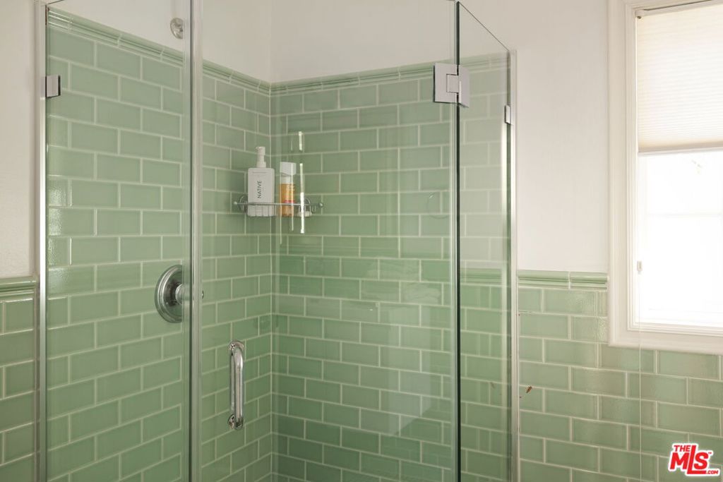 357 N Harper Avenue Property Photo 33