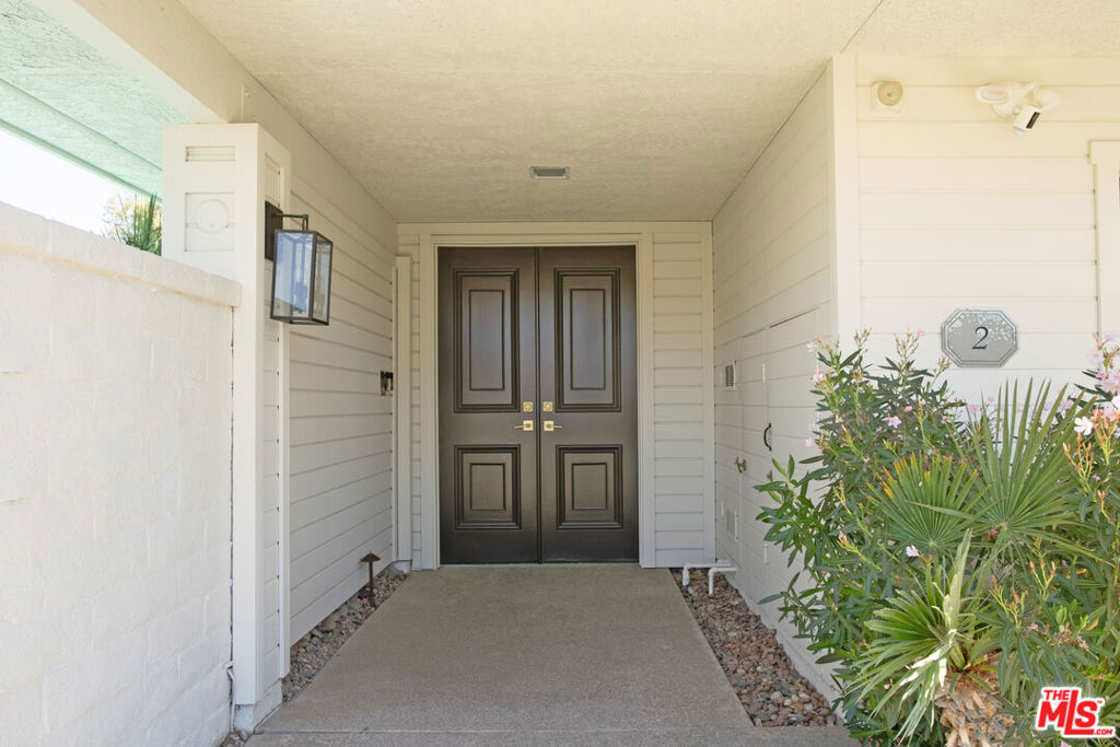 2 Sussex Court Property Photo 4
