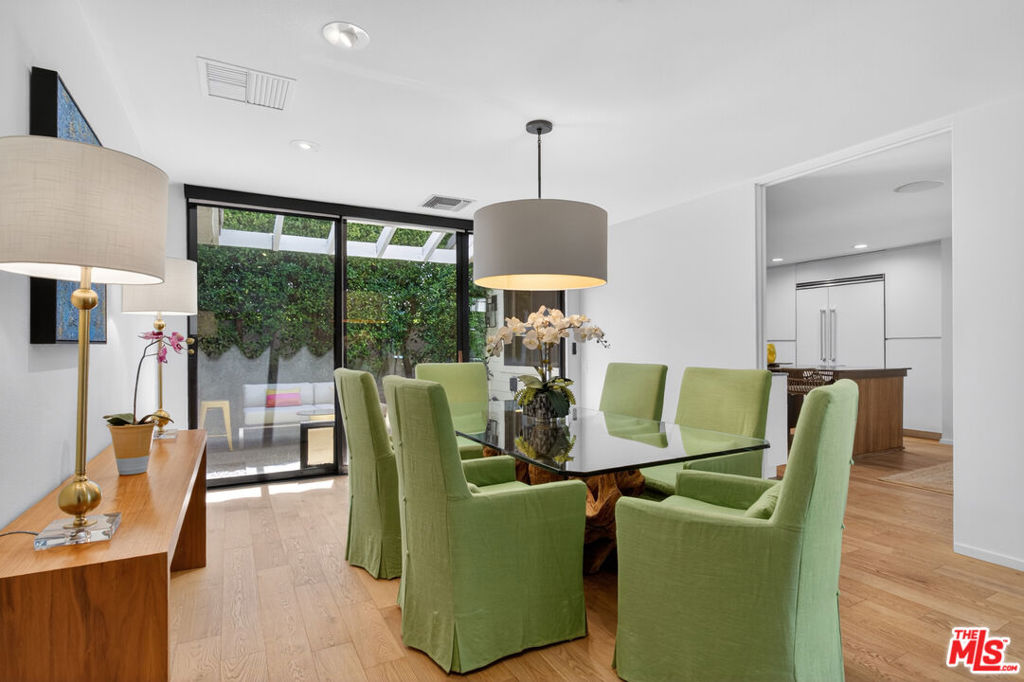 2 Sussex Court Property Photo 19