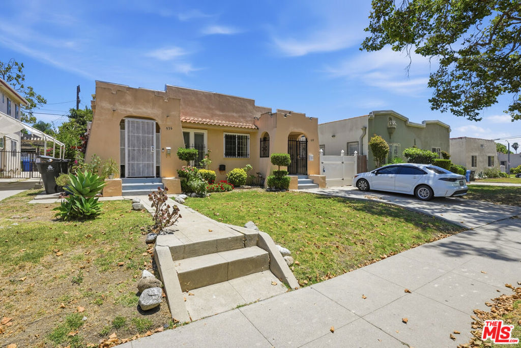 936 S Lucerne Boulevard Property Photo 1