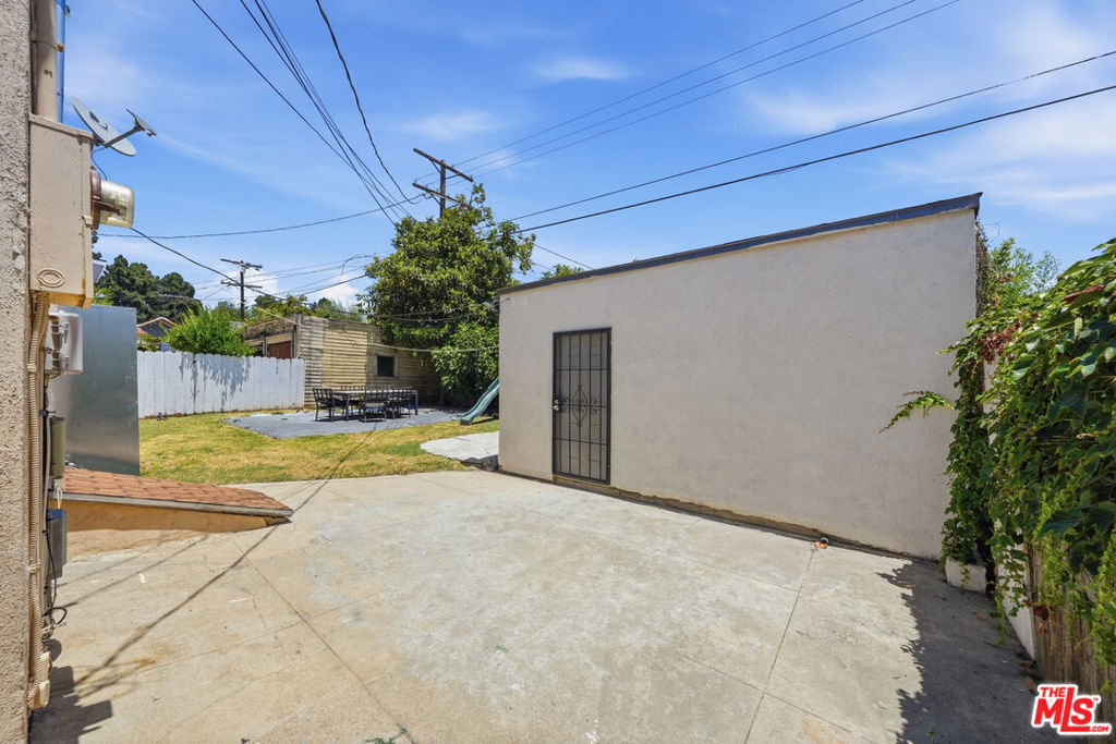 936 S Lucerne Boulevard Property Photo 12