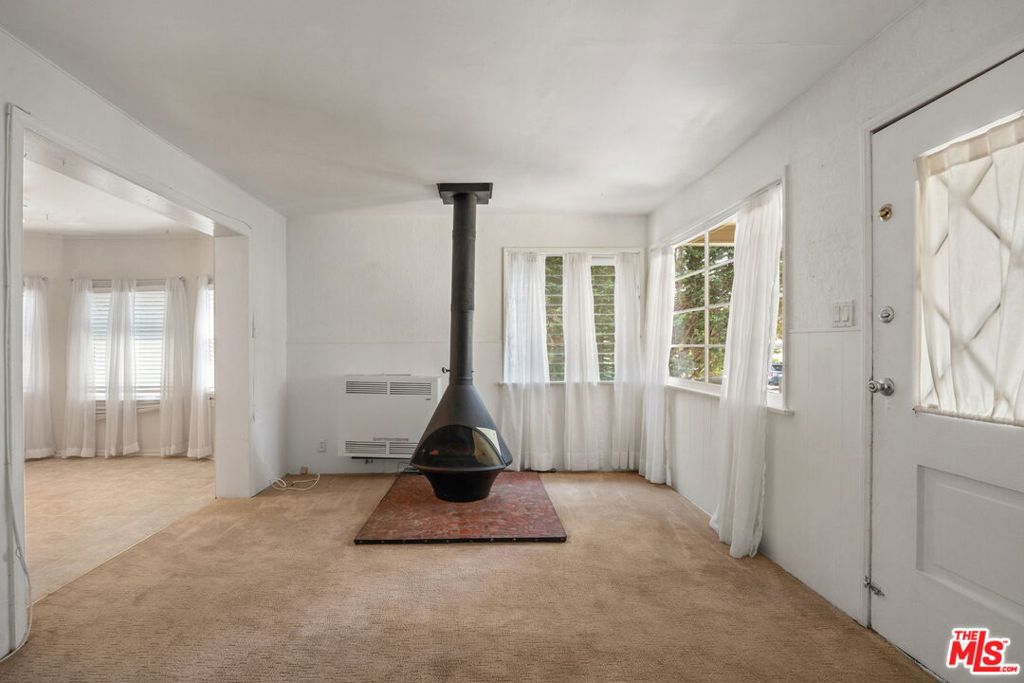 435 Raymond Avenue Property Photo 1