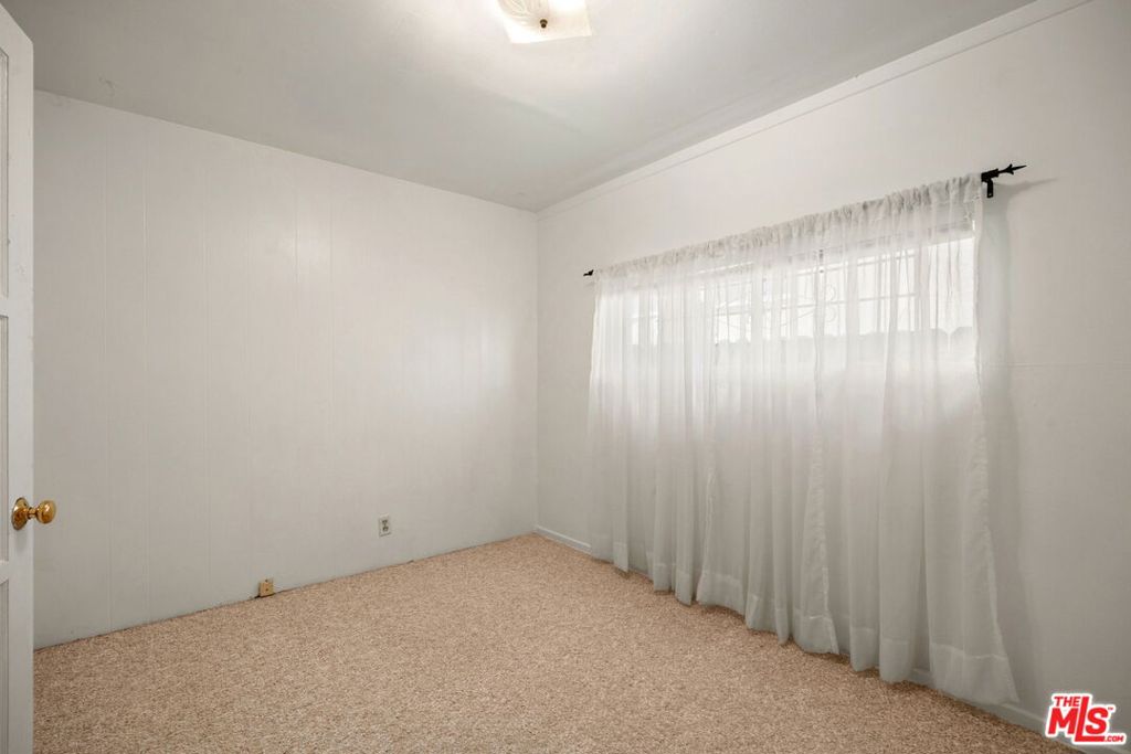 435 Raymond Avenue Property Photo 7