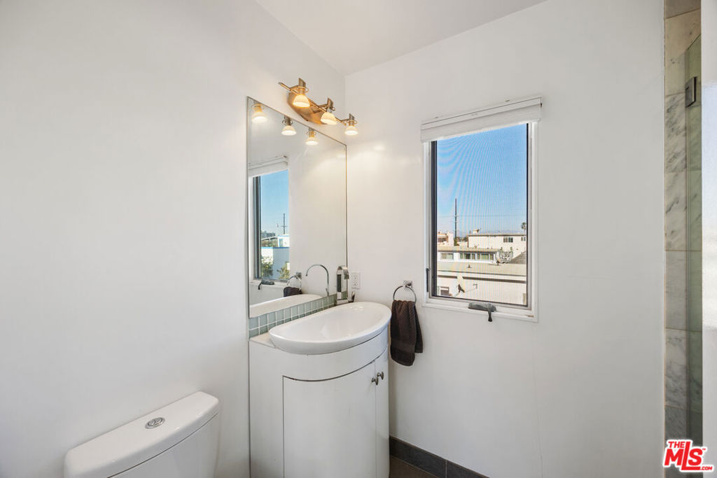 11 24th Avenue 3 Property Photo 13