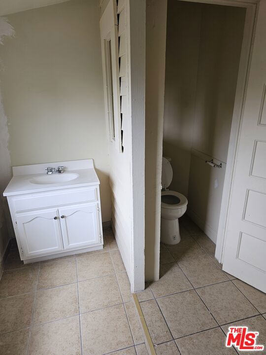 2026 W 30th Street Property Photo 19
