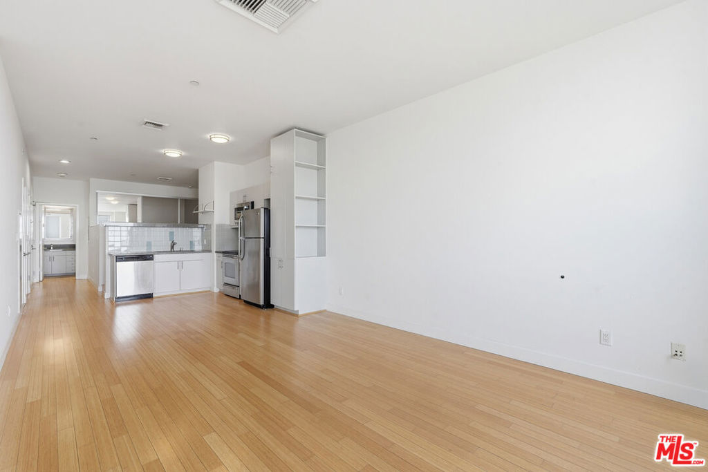3810 Wilshire Boulevard 1609 Property Photo 7