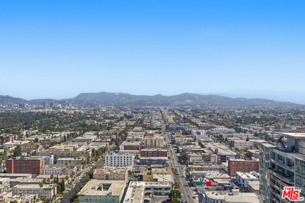 3810 Wilshire Boulevard 1609 Property Photo 25