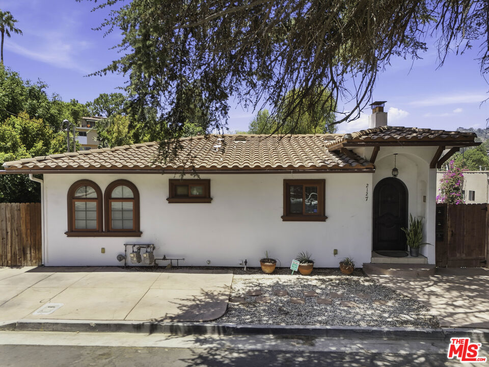 2127 Vine Street Property Photo 27
