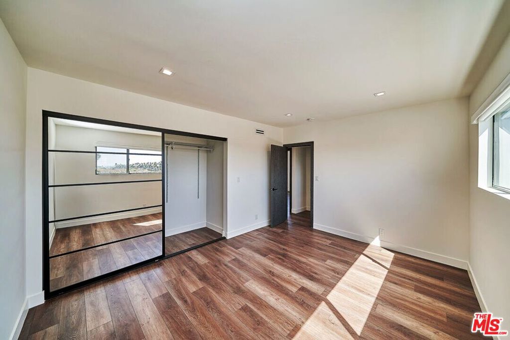 145 S Maple Drive 401 Property Photo 27
