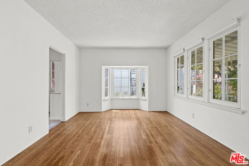 1630 Franklin Street Property Photo 7