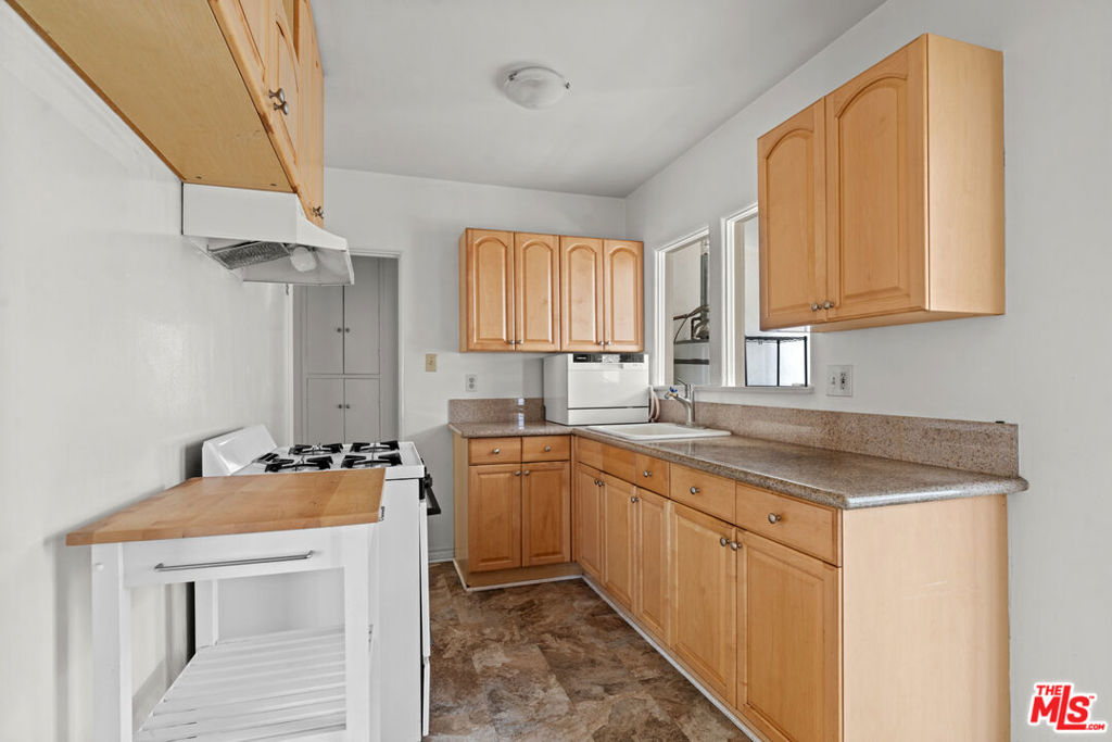 1630 Franklin Street Property Photo 12