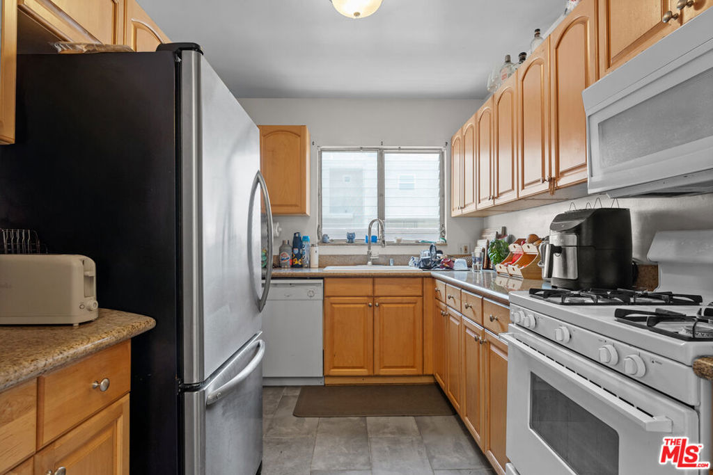 1630 Franklin Street Property Photo 32