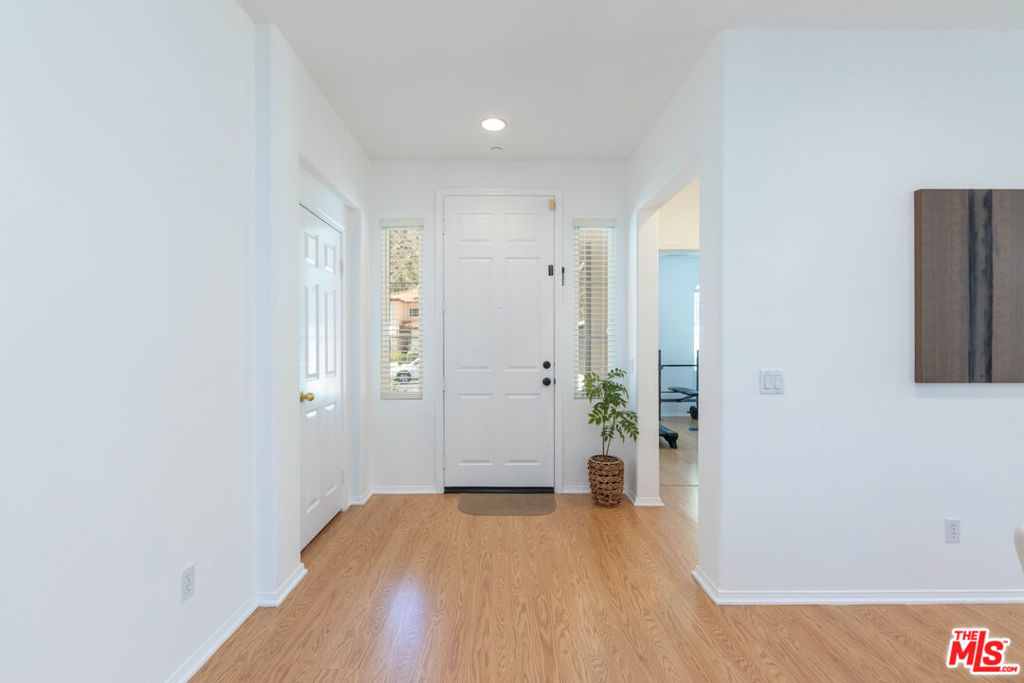 22 Moonridge Court Property Photo 8