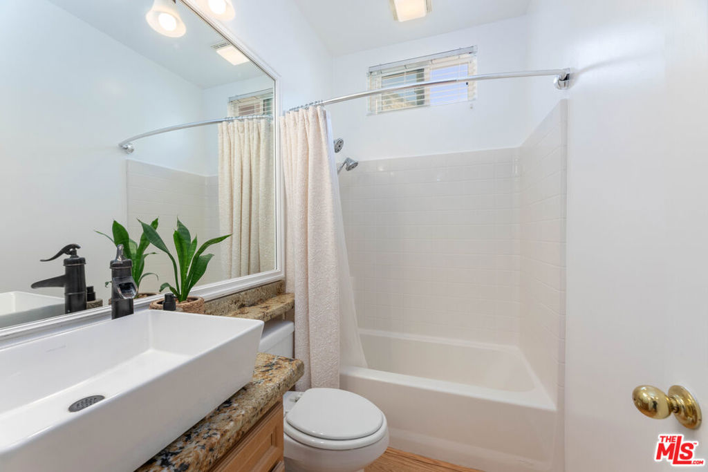 22 Moonridge Court Property Photo 13