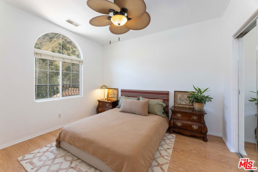 22 Moonridge Court Property Photo 43