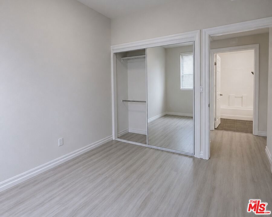 13941 Sherman Way 201 Property Photo 10