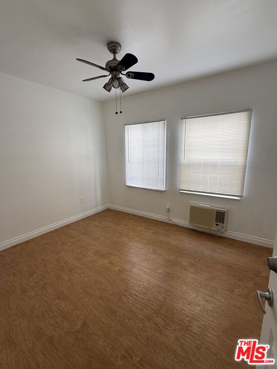 1283 W 36th Street Property Photo 10