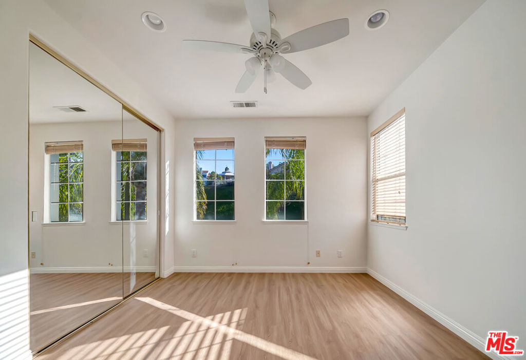 24819 Calle Cedro Property Photo 13